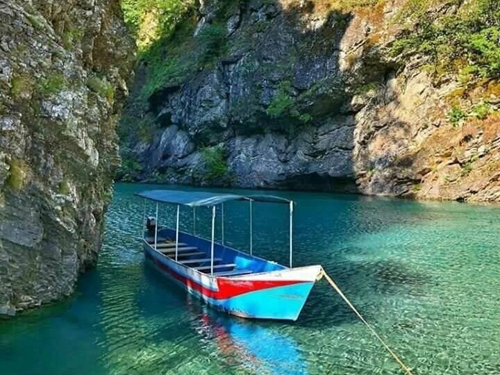 Qiz ayolni opayotgan video