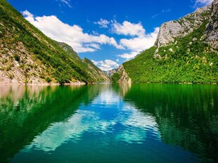 [Translate to Italian:] Xhiro n Shkoder - Komani Lake & Valbona
